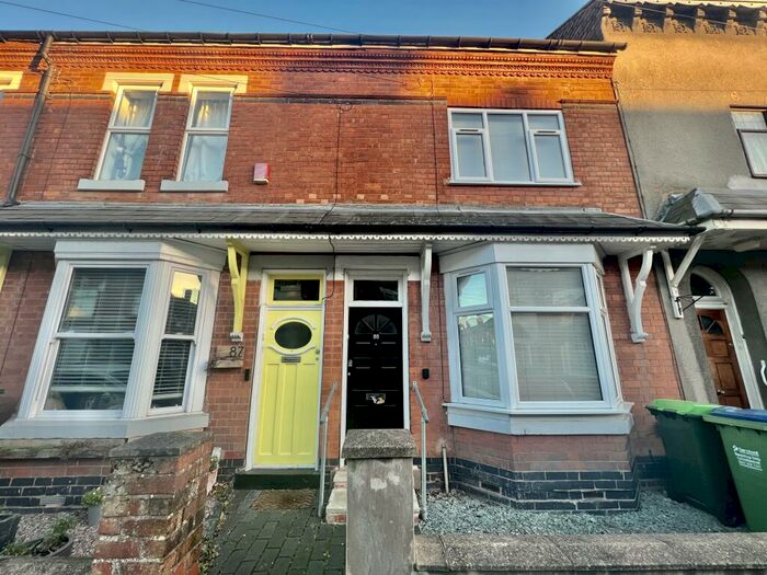 3 Bedroom House To Rent In Poplar Road, Bearwood, B66
