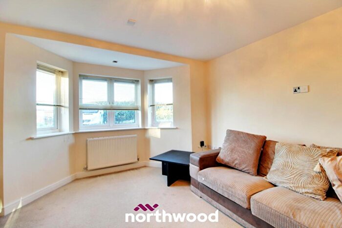 2 Bedroom Flat To Rent In Bawtry Road, Bessacarr, Doncaster, DN4
