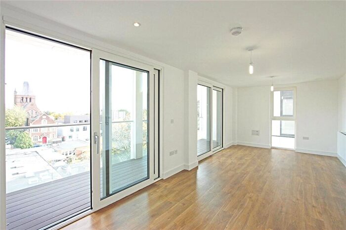 2 Bedroom Apartment To Rent In Joplin House, Roseberry Place, Hackney, London, E8