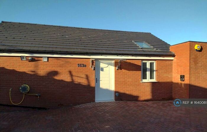 2 Bedroom Bungalow To Rent In West Road, Shoeburyness, Southend-On-Sea, SS3