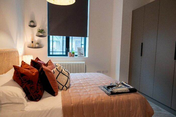 1 Bedroom Flat To Rent In The Didsbury, London, E6
