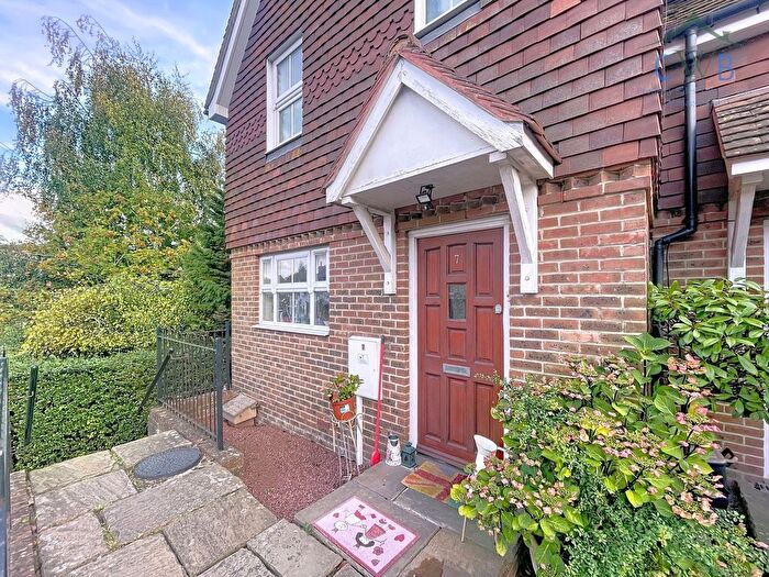 3 Bedroom End Of Terrace House For Sale In Maidstone Road, Wateringbury, ME18