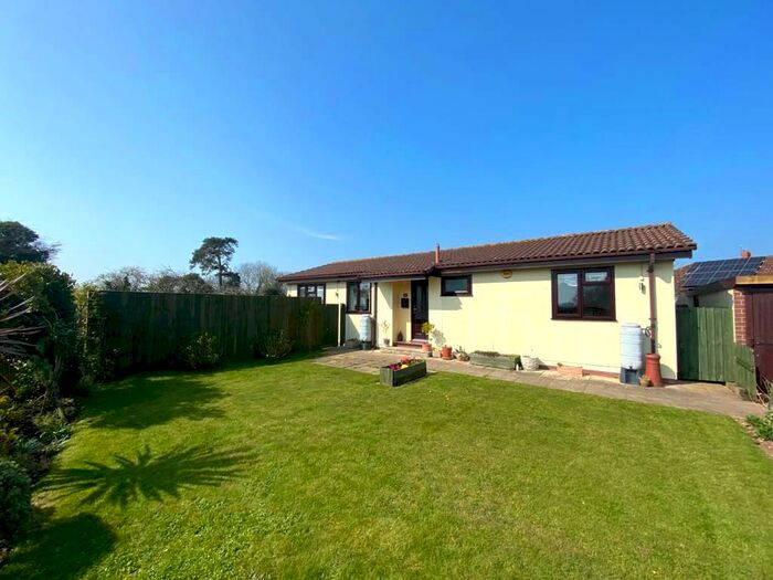 2 Bedroom Detached Bungalow For Sale In Stour Hill Park, West Stour, Gillingham, SP8