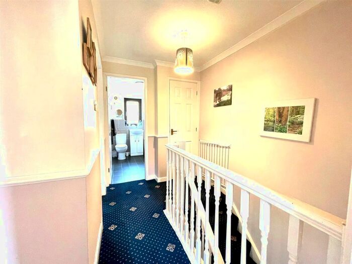3 Bedroom Terraced House For Sale In Stone House Court, Forden