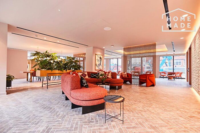 2 Bedroom Flat To Rent In Angel Gardens, M4