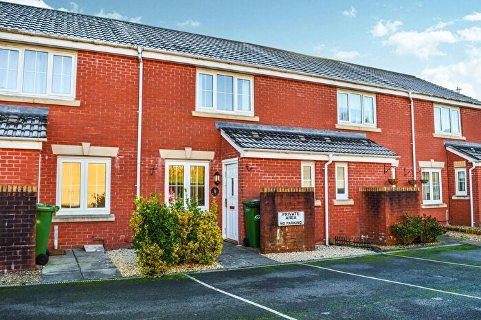 2 Bedroom Terraced House To Rent In Pwll Yr Allt, Tir-Y-Berth, CF82