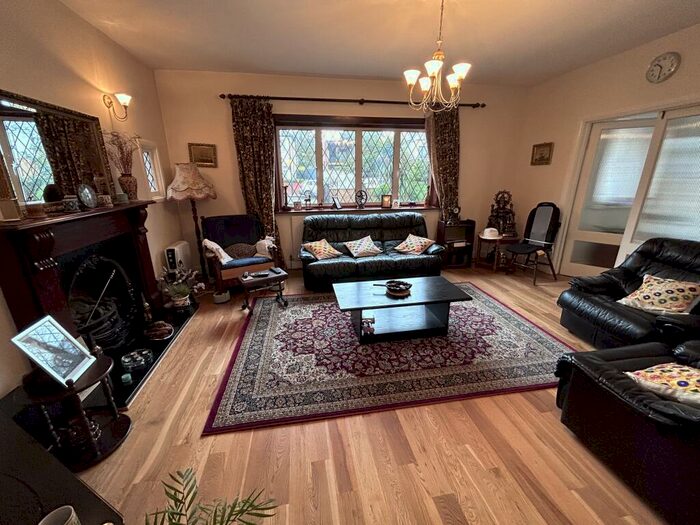 4 Bedroom Detached House To Rent In Wembley Park Drive, Wembley, HA9