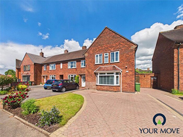 3 Bedroom End Of Terrace House For Sale In Stratford Road, Shirley, Solihull, West Midlands, B90