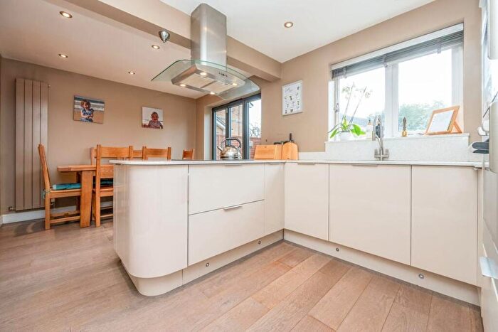 4 Bedroom Detached House For Sale In Lime Close, Hollywood, Birmingham, B47