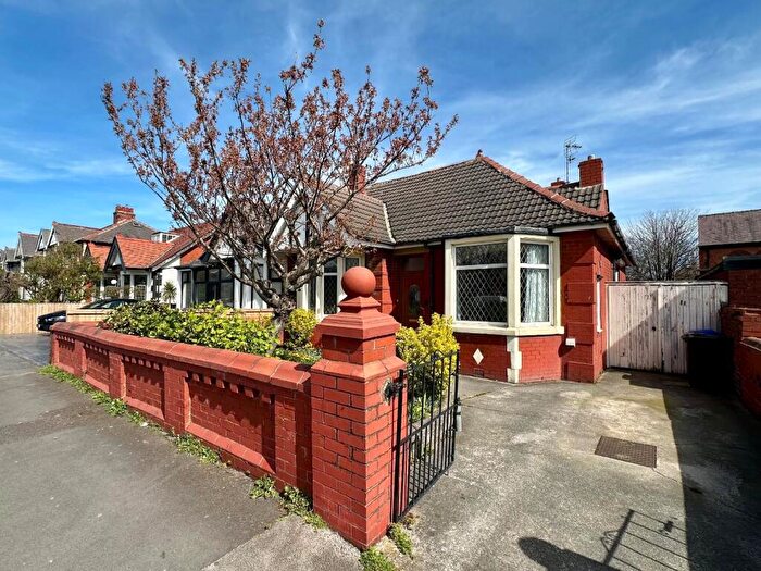 4 Bedroom Semi-Detached Bungalow For Sale In Central Drive, Blackpool, FY1