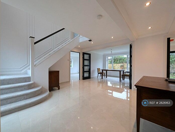 1 Bedroom Detached House To Rent In Manor Road, Maidenhead, SL6