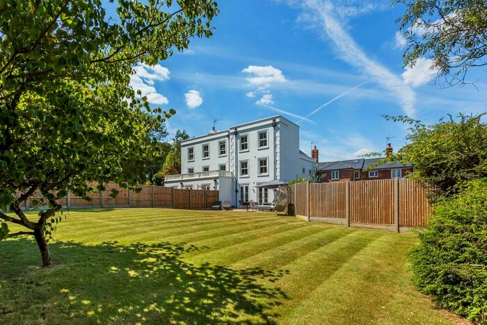 4 Bedroom Semi-Detached House To Rent In Woking Road, Jacob's Well, Guildford, GU4