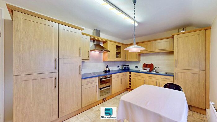 1 Bedroom Flat For Sale In Easebourne Road, Dagenham, RM8