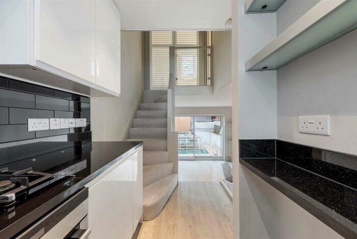 3 Bedroom House To Rent In Mulberry Close, Hampstead, NW3