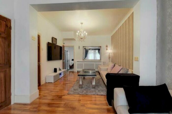 4 Bedroom Terraced House To Rent In Charlemont Road, London, E6