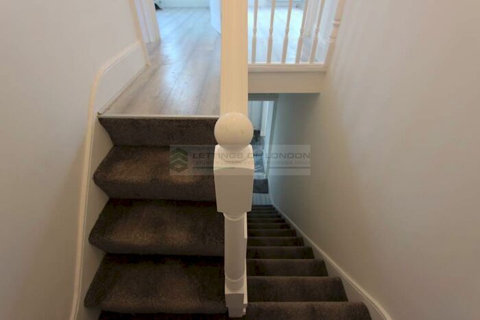 2 Bedroom Apartment To Rent In Barrett's Grove, London, N16