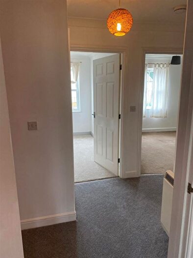 2 Bedroom Flat For Sale In Fairby Close, Tiverton, EX16