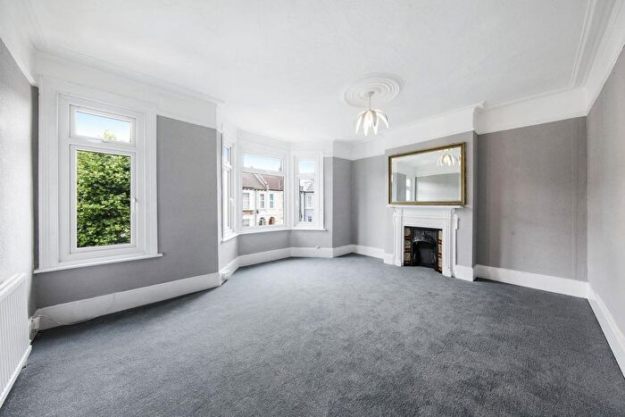 2 Bedroom Flat To Rent In Roundwood Road, Dollis Hill, NW10