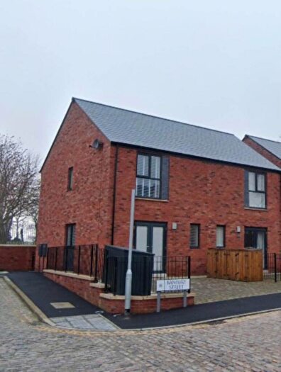 3 Bedroom House To Rent In Banbury Street, Stockport, SK1