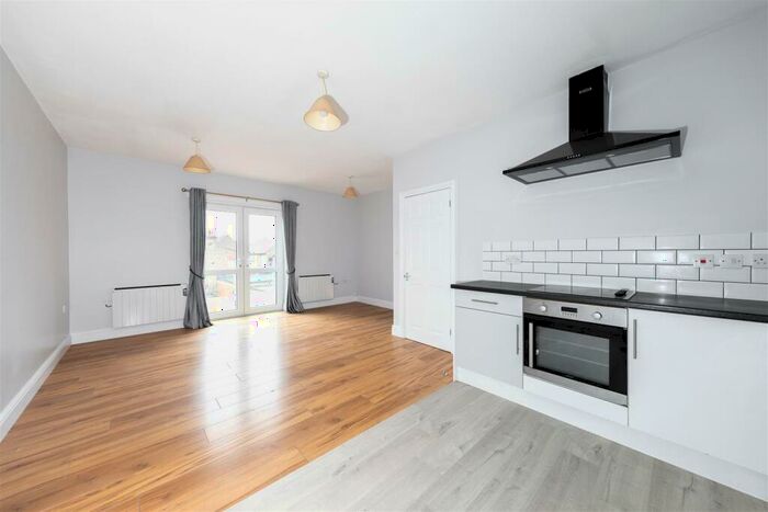 1 Bedroom Flat To Rent In Canterbury Road, Leyton, E10
