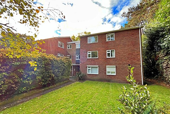 2 Bedroom Flat To Rent In Bournemouth, BH1