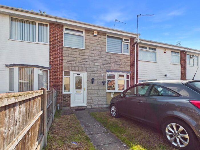3 Bedroom Terraced House For Sale In Moorside Crescent, Sinfin, DE24