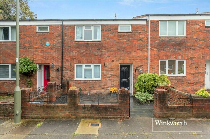 3 Bedroom Terraced House To Rent In Tarling Road, East Finchley, London, N2