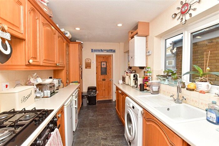 3 Bedroom Terraced House For Sale In Kingsnorth Road, Faversham, Kent, ME13