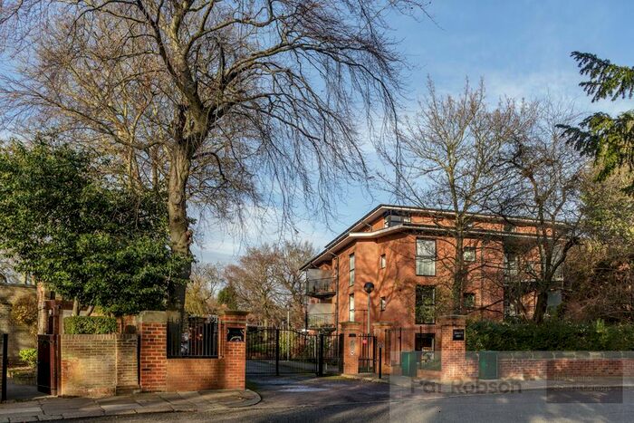 3 Bedroom Apartment To Rent In Adderstone Crescent, Jesmond, NE2