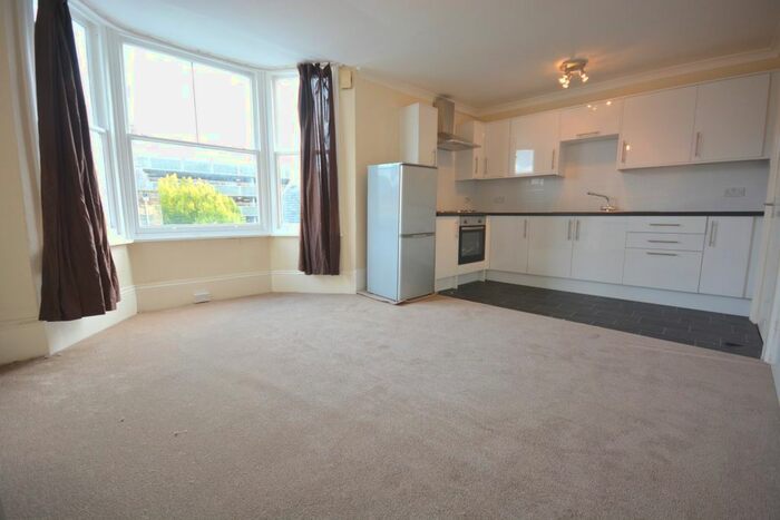 1 Bedroom Flat To Rent In Monson Colonnade, Monson Road, Tunbridge Wells, TN1