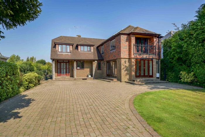 5 Bedroom Detached House To Rent In Hamm Court, Weybridge, KT13
