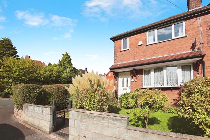 3 Bedroom Town House For Sale In Greenfield Road, Tunstall, Stoke-On-Trent, ST6