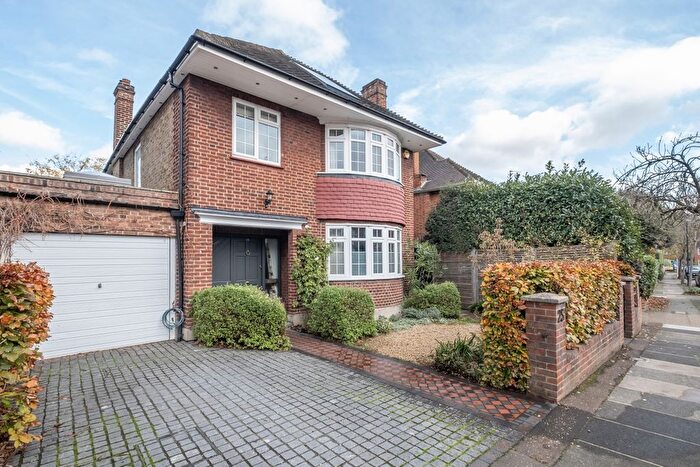 5 Bedroom Detached House To Rent In Clarelawn Avenue, London, SW14