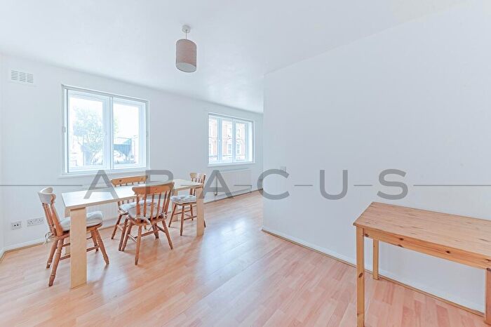 1 Bedroom Flat To Rent In Malcolm House, Kilburn High Road, Kilburn, NW6