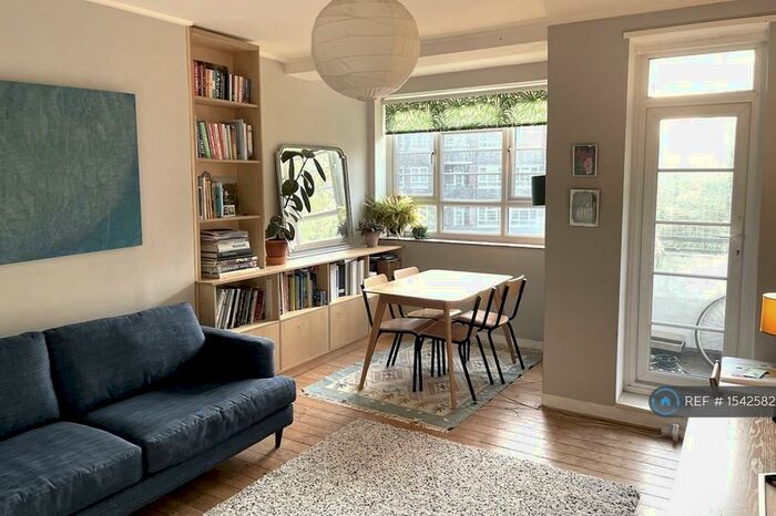 3 Bedroom Flat To Rent In Gascoyne House, London, E9