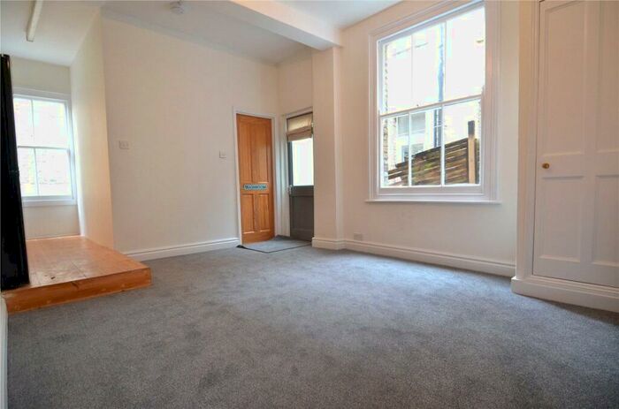 2 Bedroom Maisonette To Rent In Herne Hill Road, London, SE24