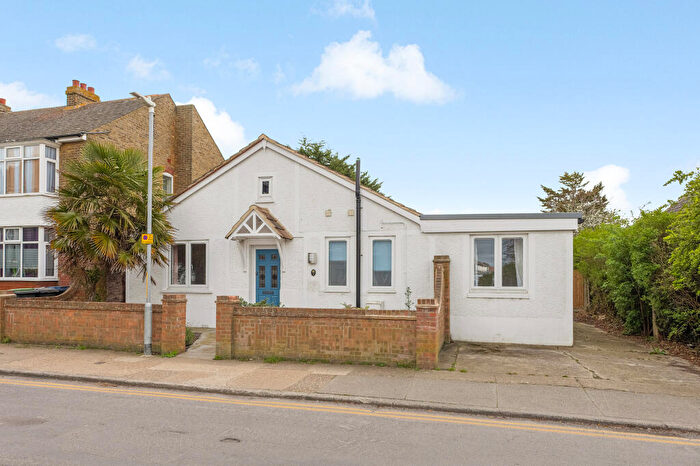 4 Bedroom Detached Bungalow For Sale In Diamond Road, Whitstable, CT5