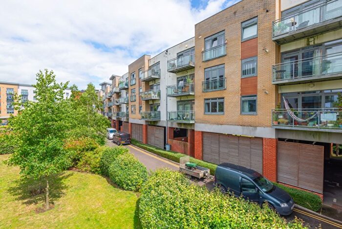 2 Bedroom Flat To Rent In Wallis Place, Hart Street, Maidstone, ME16