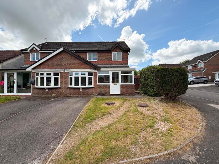 3 Bedroom Semi-Detached House For Sale In Banc-Yr-Allt, Bridgend County Borough, CF31