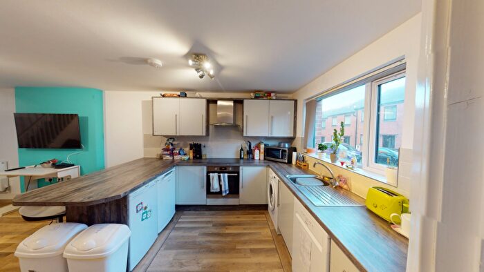 4 Bedroom Terraced House To Rent In Kilbourn Street, Nottingham, NG3