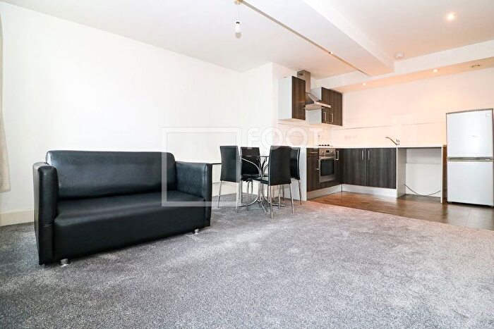 1 Bedroom Flat To Rent In Woolston Warehouse, Grattan Road, BD1