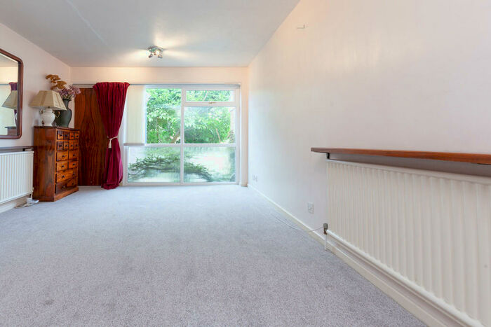 2 Bedroom Terraced House To Rent In Turner Close, Oxford, OX4