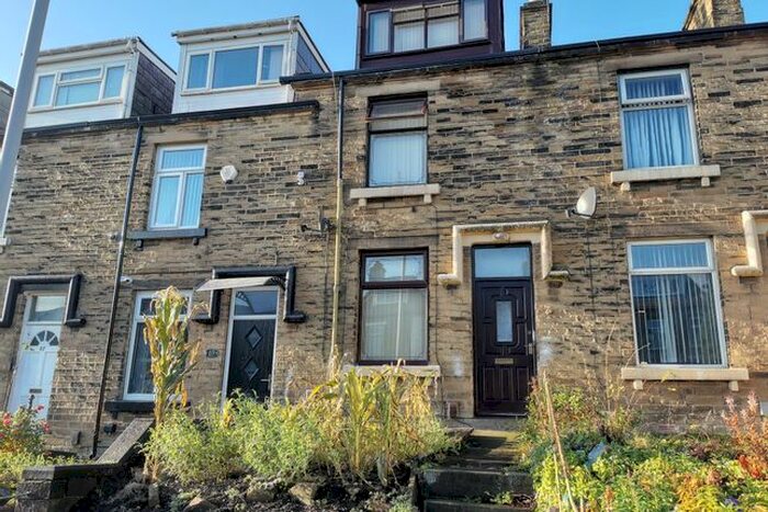 4 Bedroom Terraced House To Rent In Heidelberg Road, Bradford, BD9