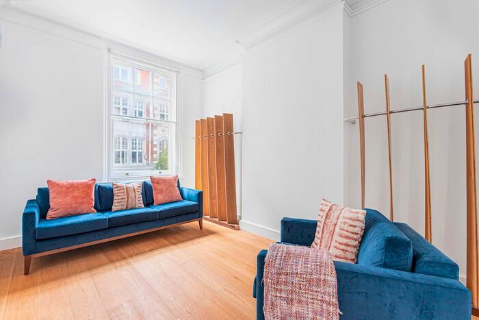 2 Bedroom Flat To Rent In Great Portland Street, London, W1W