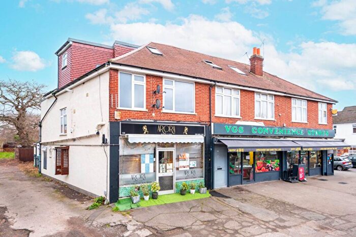 2 Bedroom Maisonette To Rent In Summer Road, Thames Ditton, KT7