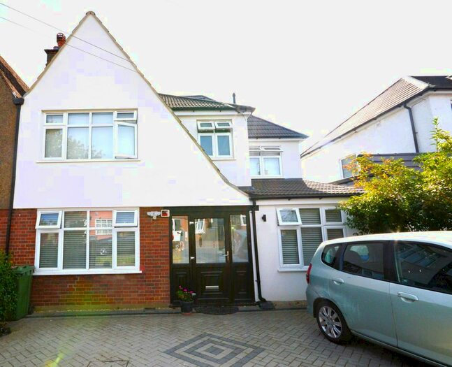 1 Bedroom Flat To Rent In Rydal Gardens, Wembley, HA9