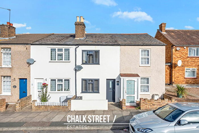 2 Bedroom Terraced House For Sale In Claremont Road, Hornchurch, RM11