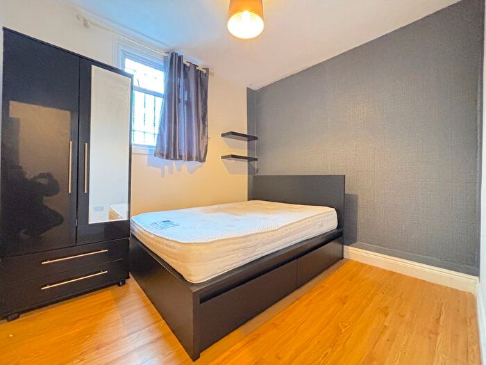 3 Bedroom Flat To Rent In London, N1