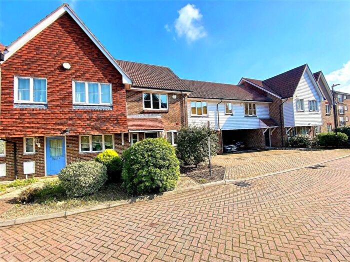 2 Bedroom Terraced House To Rent In Baker Crescent, Dartford, Kent, DA1