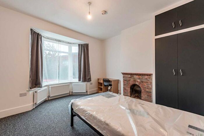 4 Bedroom House To Rent In Park Road, Guildford, GU2